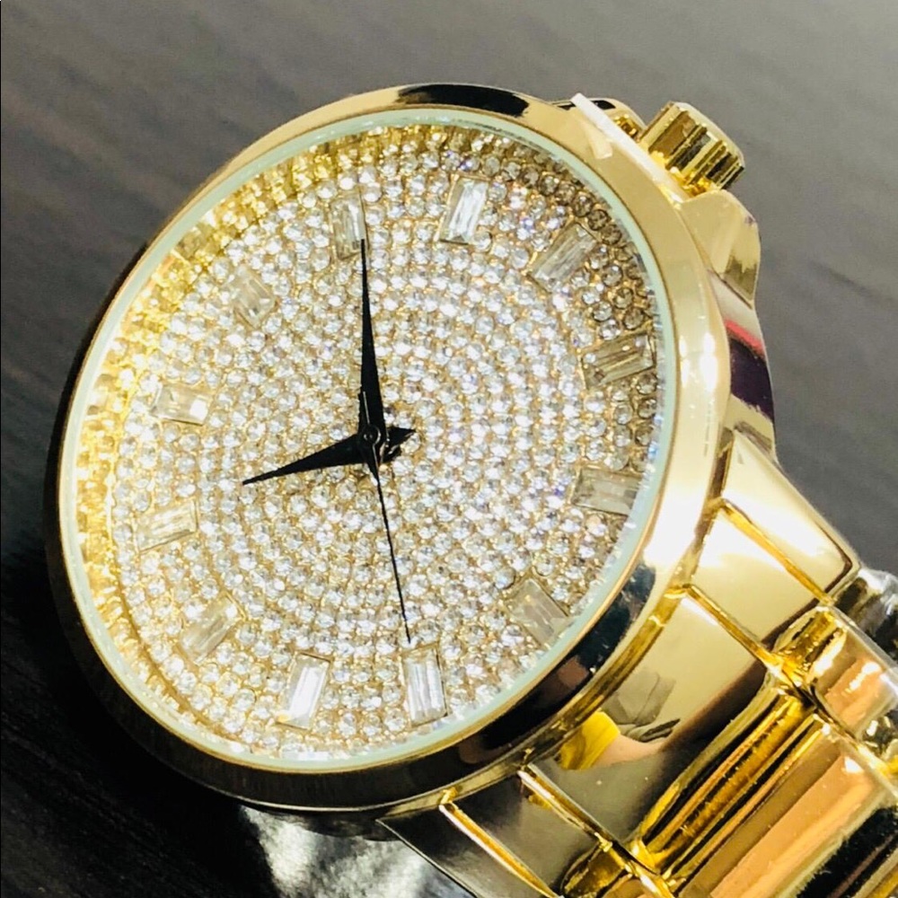 🔥NWT🔥 Hot Selling Gold Watch with Diamond Dial
